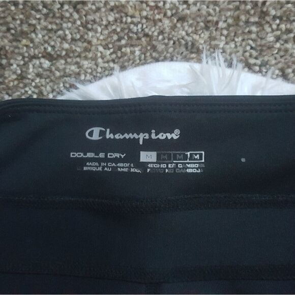 Champion double dry black pants
Size Medium - Picture 6 of 6
